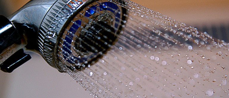 consumo acqua doccia